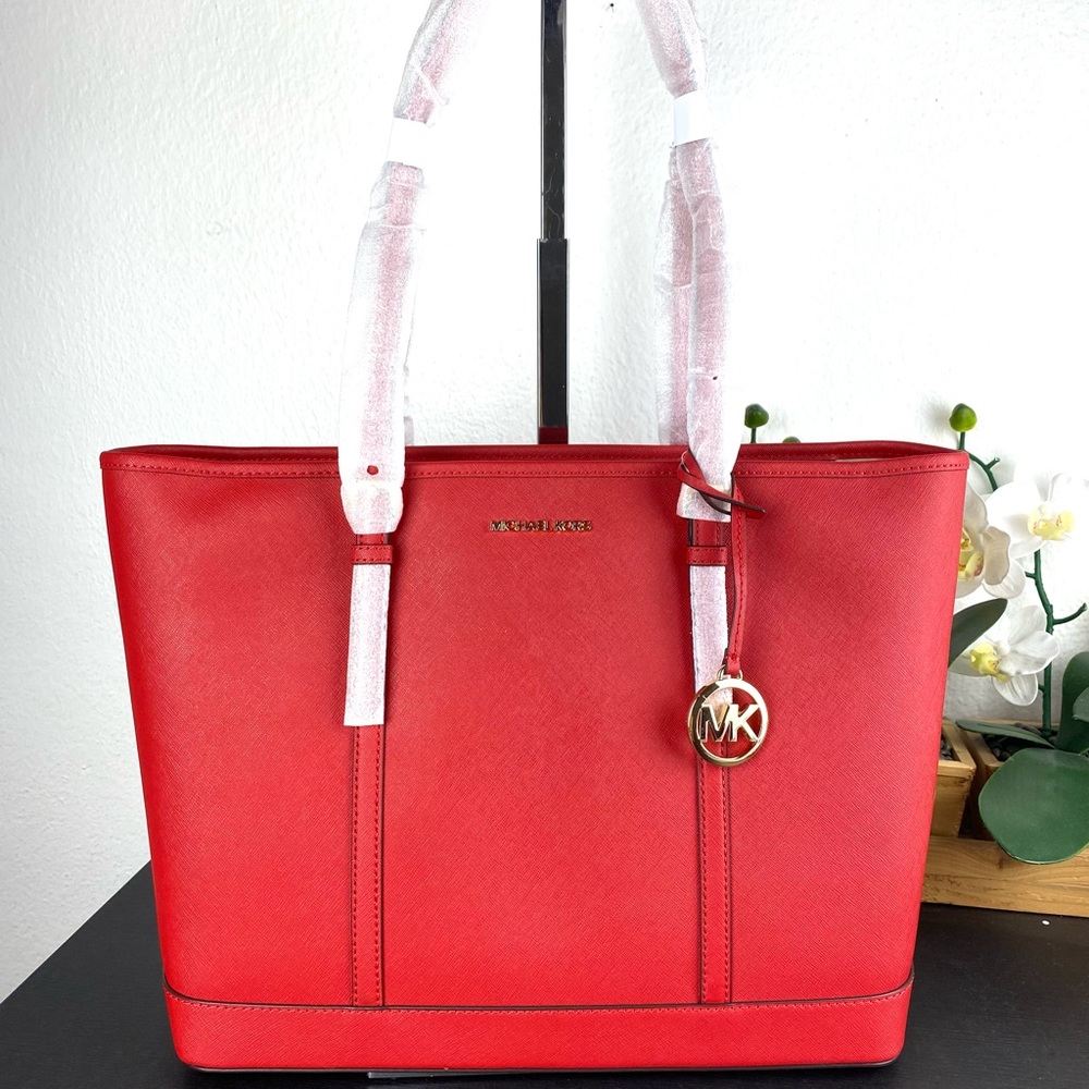 Michael Kors Jet Set Travel Large Saffiano Leather